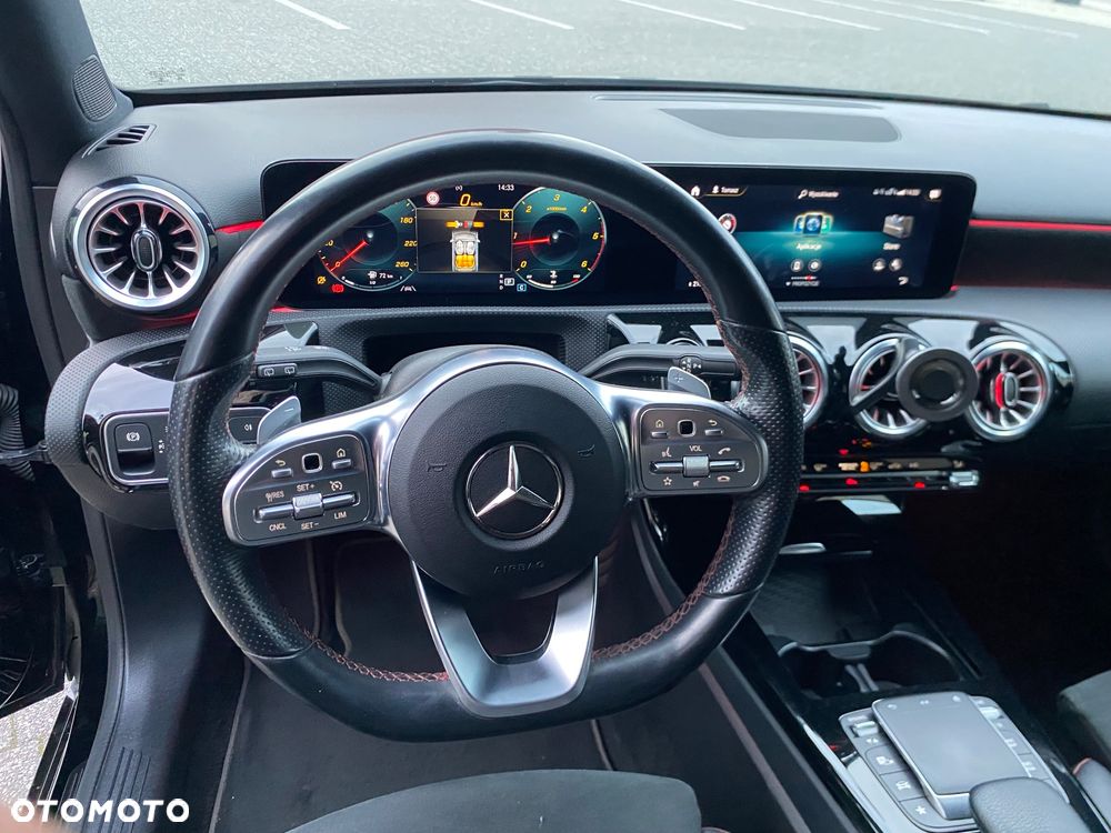 Mercedes-Benz Klasa A ver-200-d-8g--dct-amg-line - 9