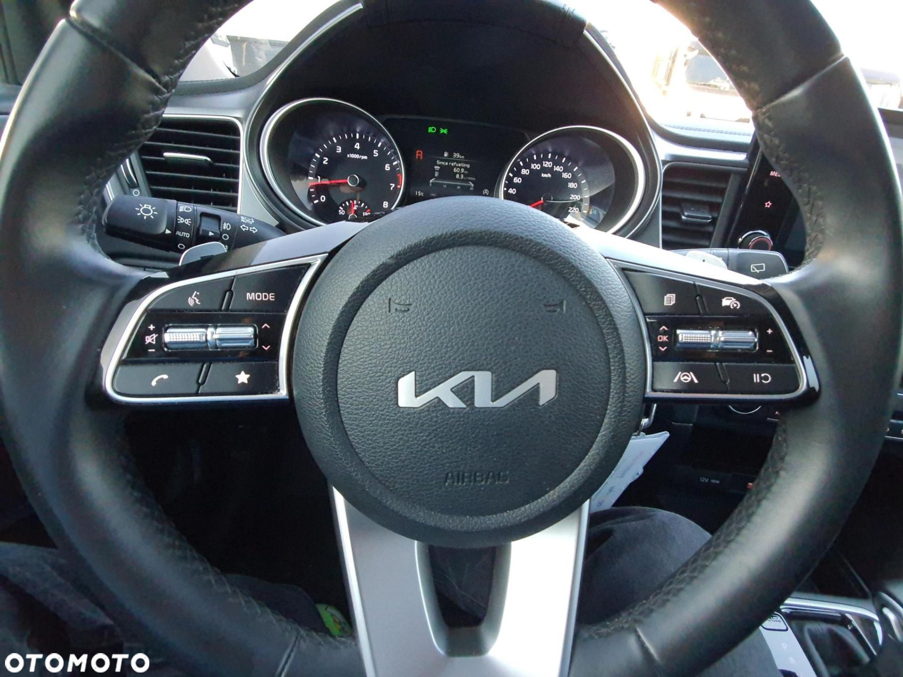 Kia XCeed - 22