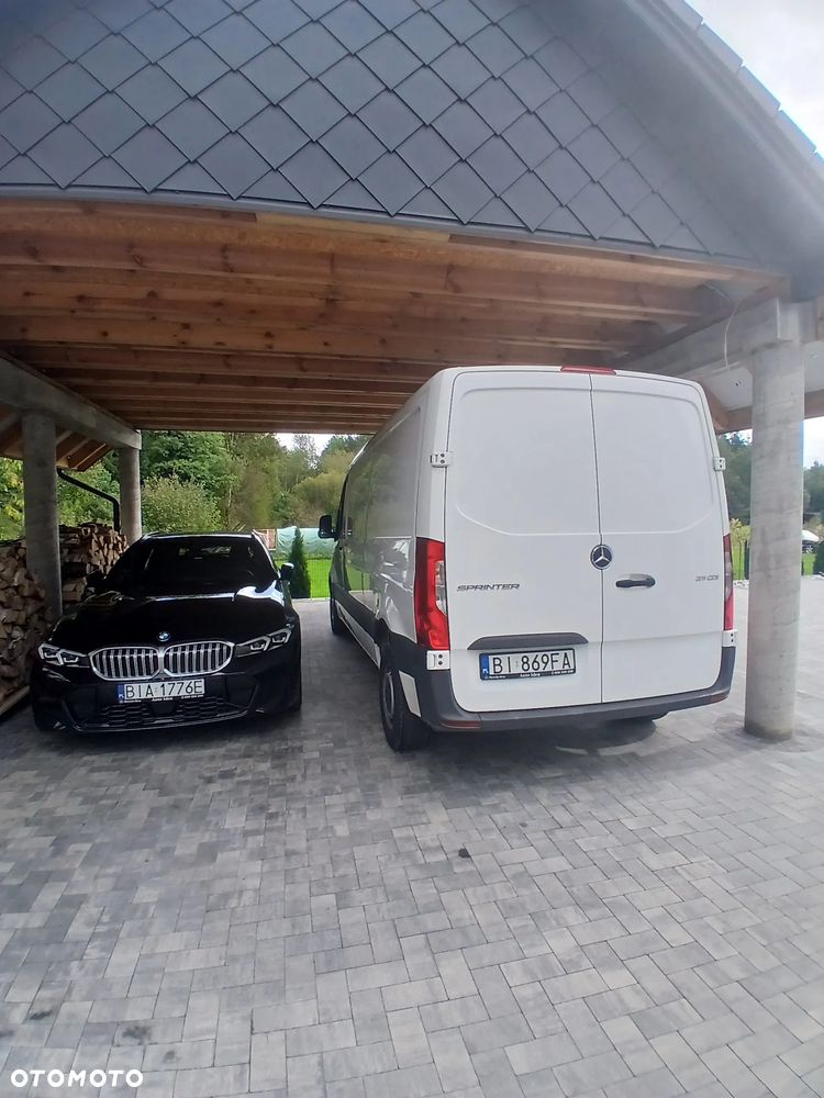 Mercedes-Benz Sprinter - 11