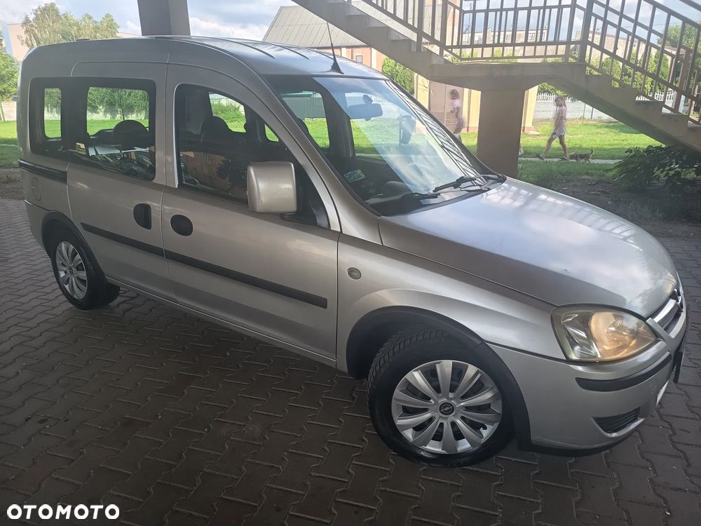Opel Combo Tour - 9