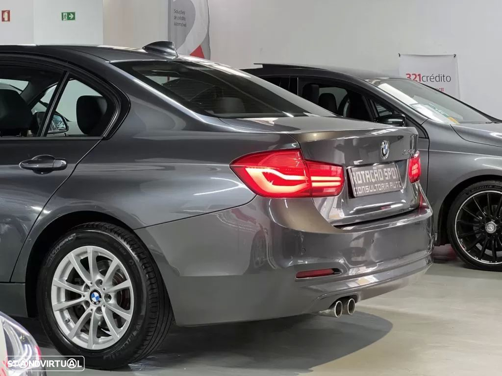 BMW 320 d Line Luxury Purity - 30