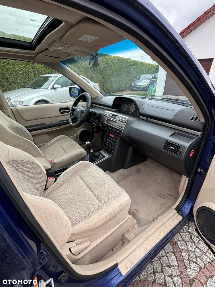 Nissan X-Trail 2.0 4x2 Comfort - 17