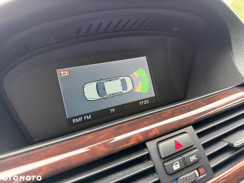 BMW Seria 3 320i Edition Exclusive - 28