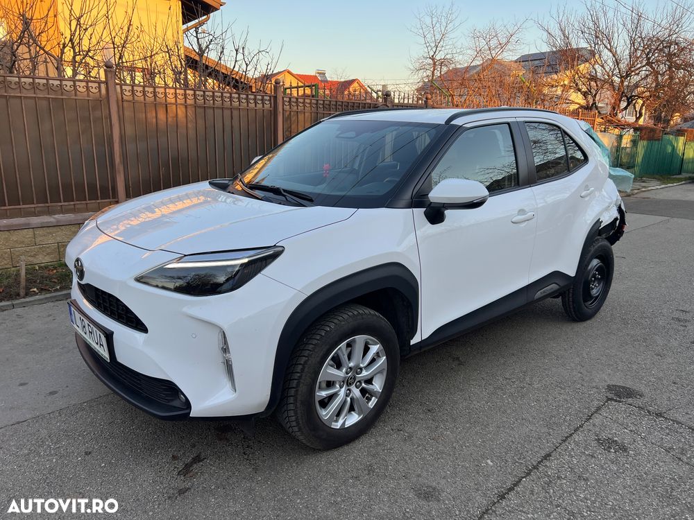 Toyota Yaris Cross 1.5 VVT-i HSD 4x2 Dynamic - 24