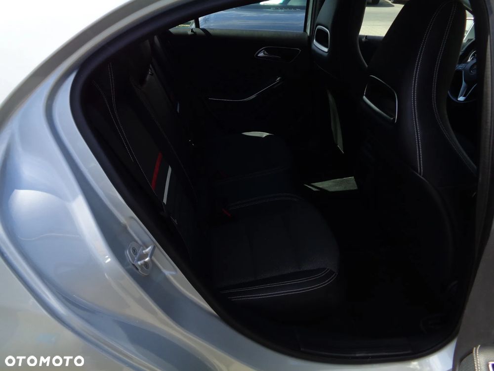 Mercedes-Benz Klasa A 200 Activity Edition - 17
