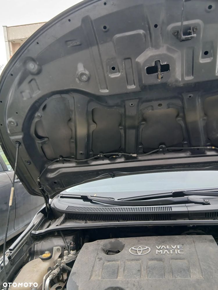 Volkswagen Touran 1.6 Conceptline - 4