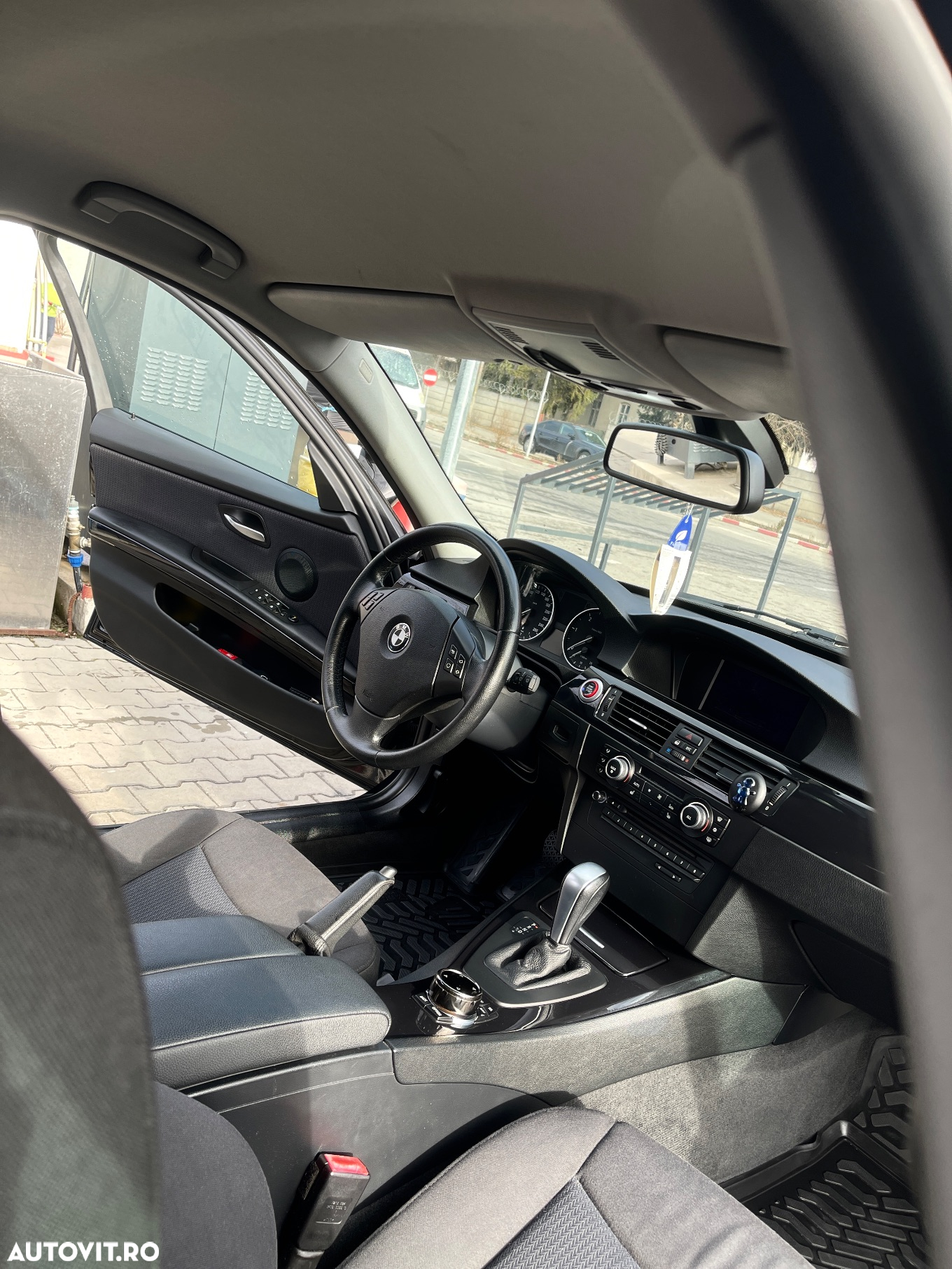 BMW Seria 3 - 25