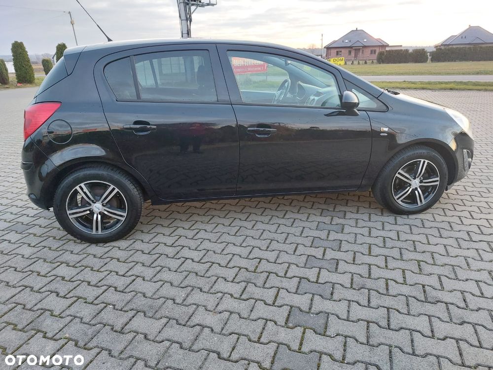 Opel Corsa 1.4 16V Satellite - 4
