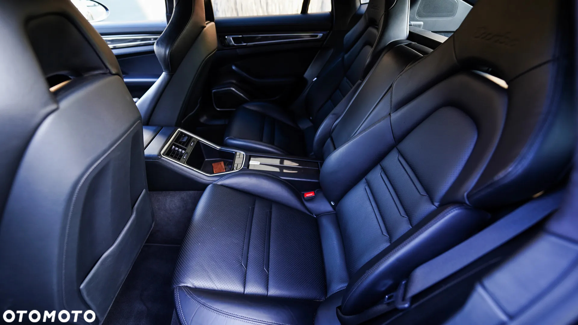 Porsche Panamera Turbo - 33