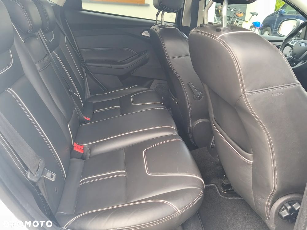 Ford Focus - 8