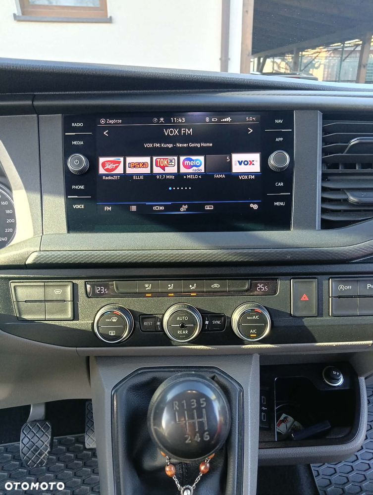 Volkswagen Caravelle 2.0 TDI L2 Highline - 8