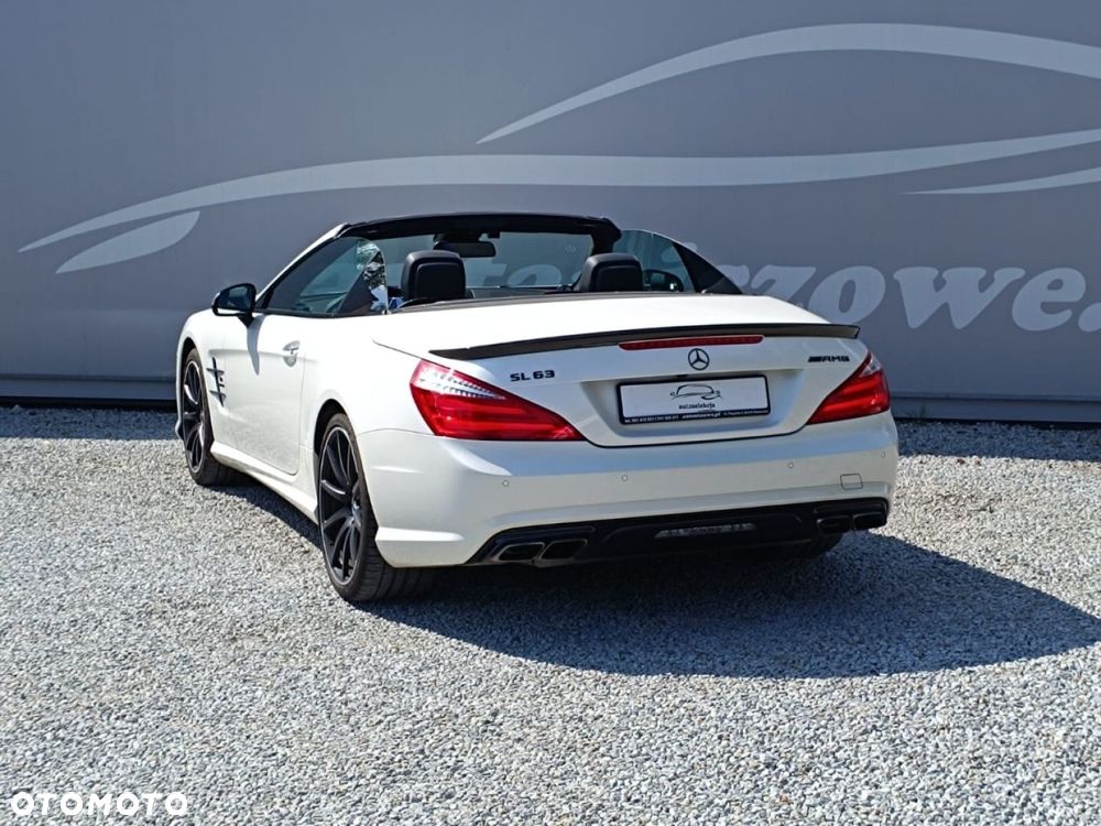 Mercedes-Benz SL 63 AMG - 22