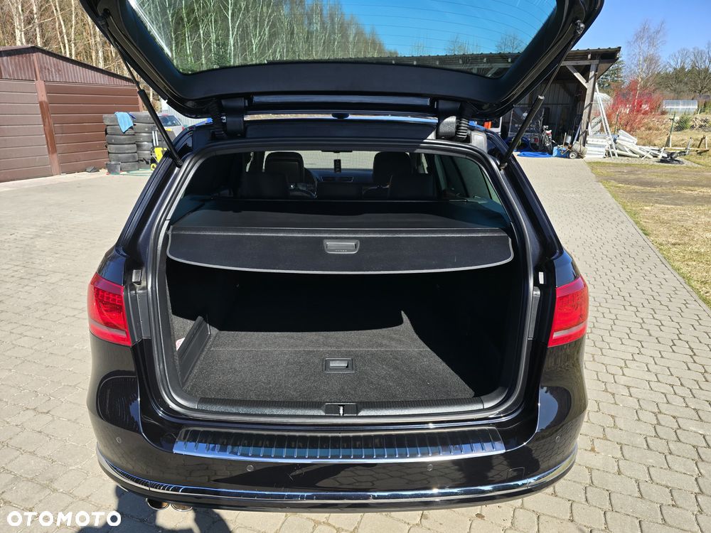 Volkswagen Passat - 31