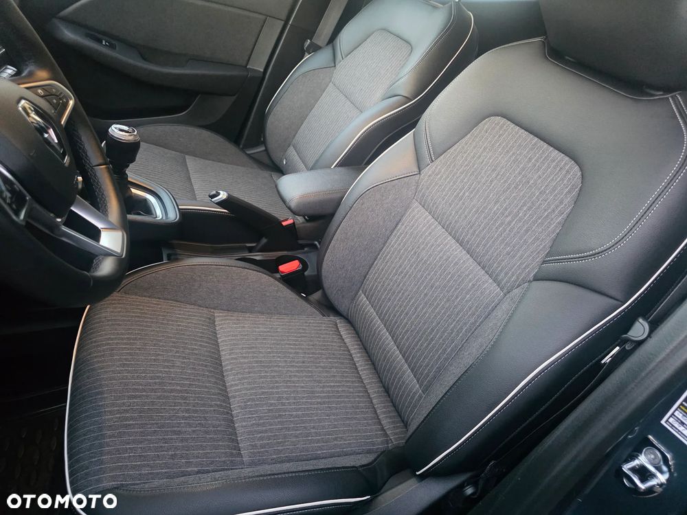 Renault Clio - 32