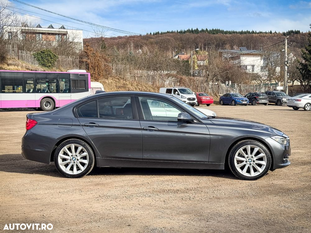 BMW Seria 3 320i xDrive Sport-Aut. Sport Line - 7