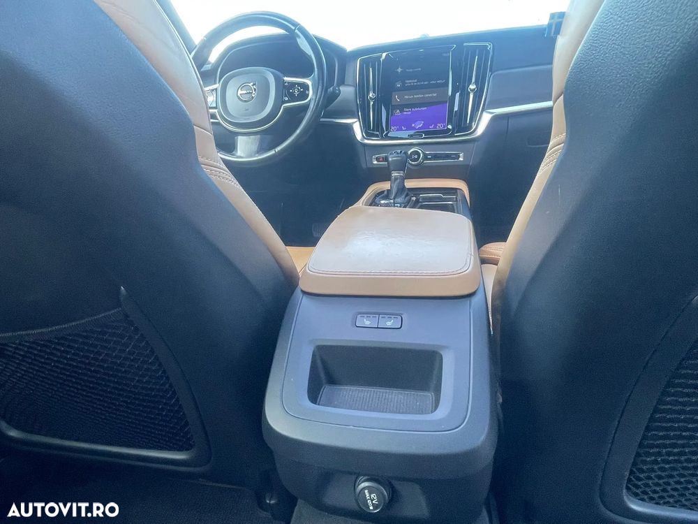 Volvo V90 D5 AWD - 10