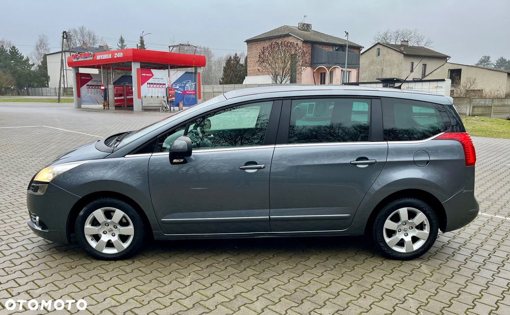Peugeot 5008 HDI FAP 150 Allure - 4