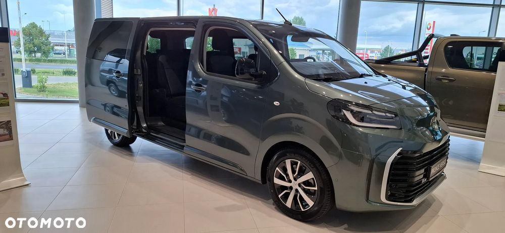 Toyota Proace Verso 2.2 D4-D Long Family - 2