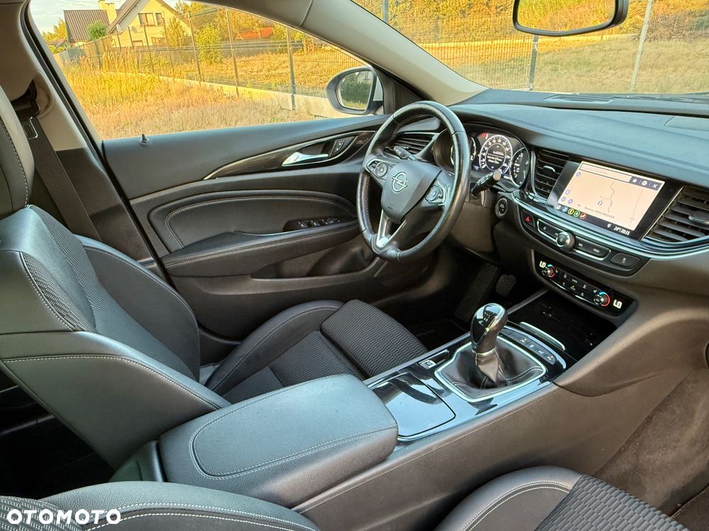 Opel Insignia - 18