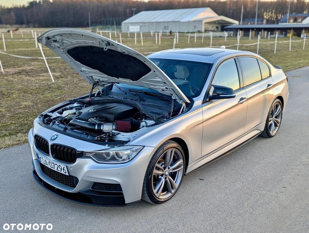 BMW Seria 3 335i xDrive Sport-Aut - 11