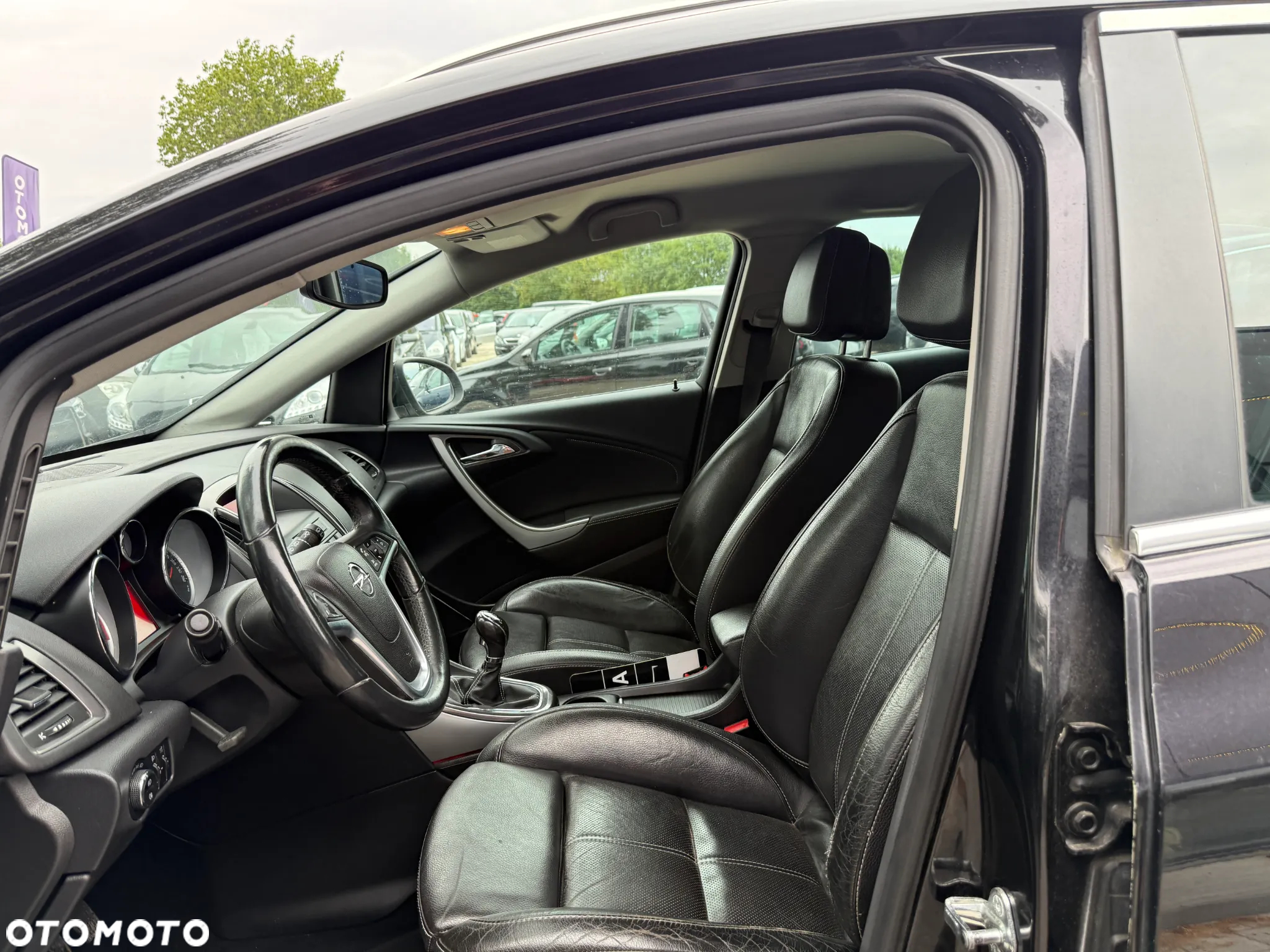 Opel Astra 1.4 EcoFLEX Cosmo - 23