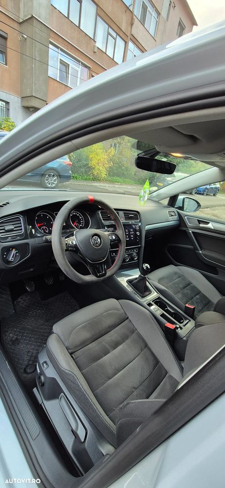 Volkswagen Golf 1.6 TDI (BlueMotion Technology) Comfortline - 5