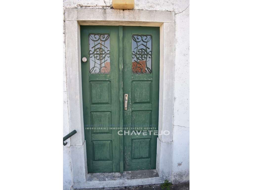 Casa De Aldeia Com Três Quartos, Varanda E Pátio - Grande imagem: 3/29