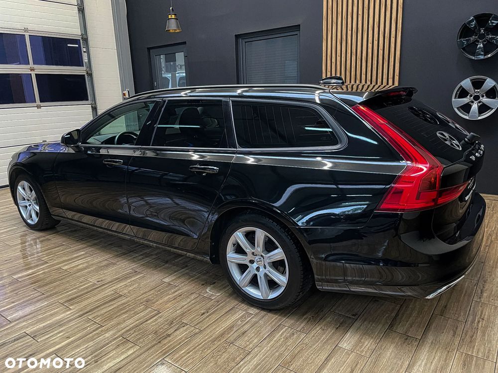 Volvo V90 D4 SCR Momentum - 11