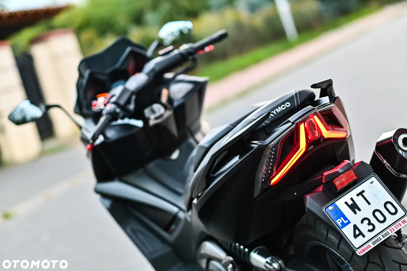 Kymco AK 550 - 10