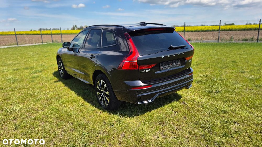 Volvo XC 60 B4 D Plus Dark - 6