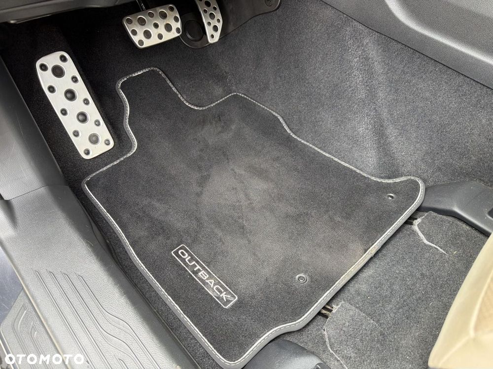 Subaru Outback 2.5i Platinum (EyeSight) Lineartronic - 18