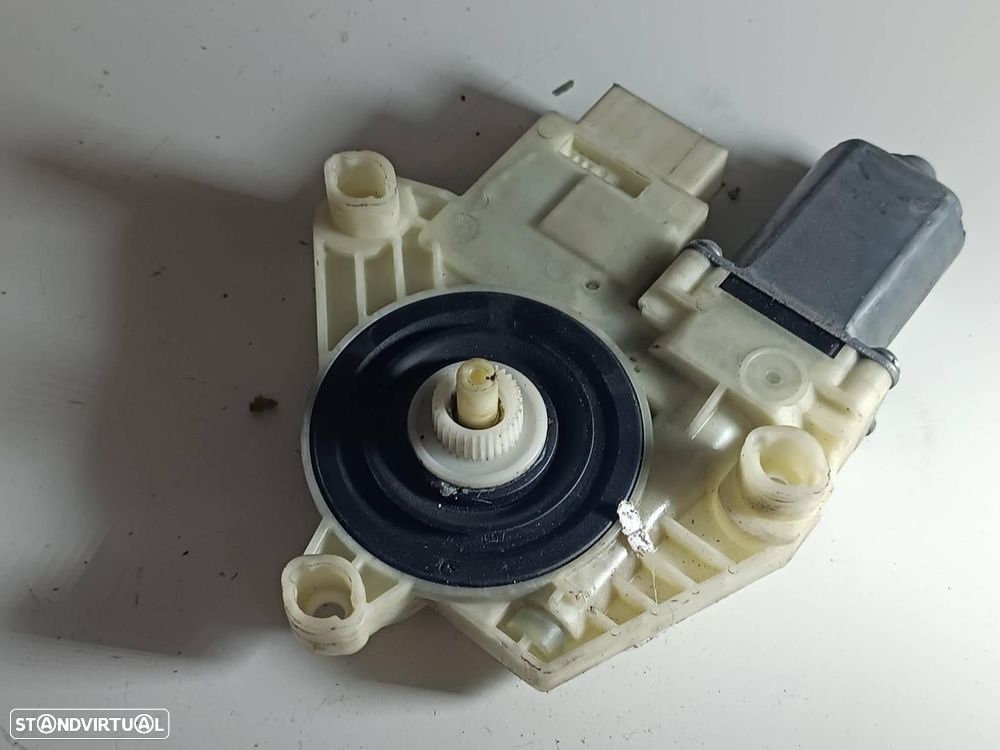 MOTOR ELEVADOR FRENTE ESQUERDO SEAT TOLEDO KG3 - 1