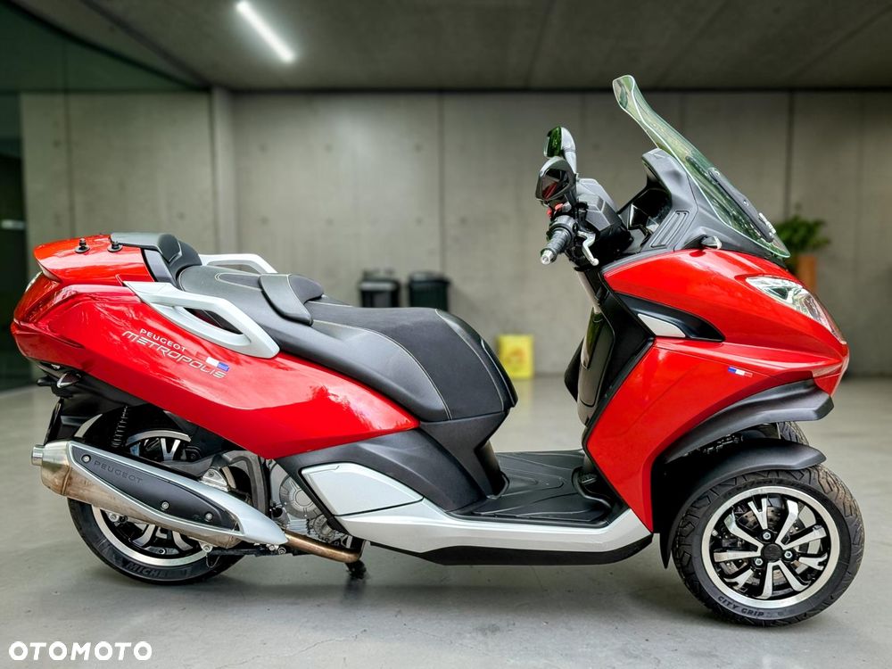 Peugeot Metropolis - 6
