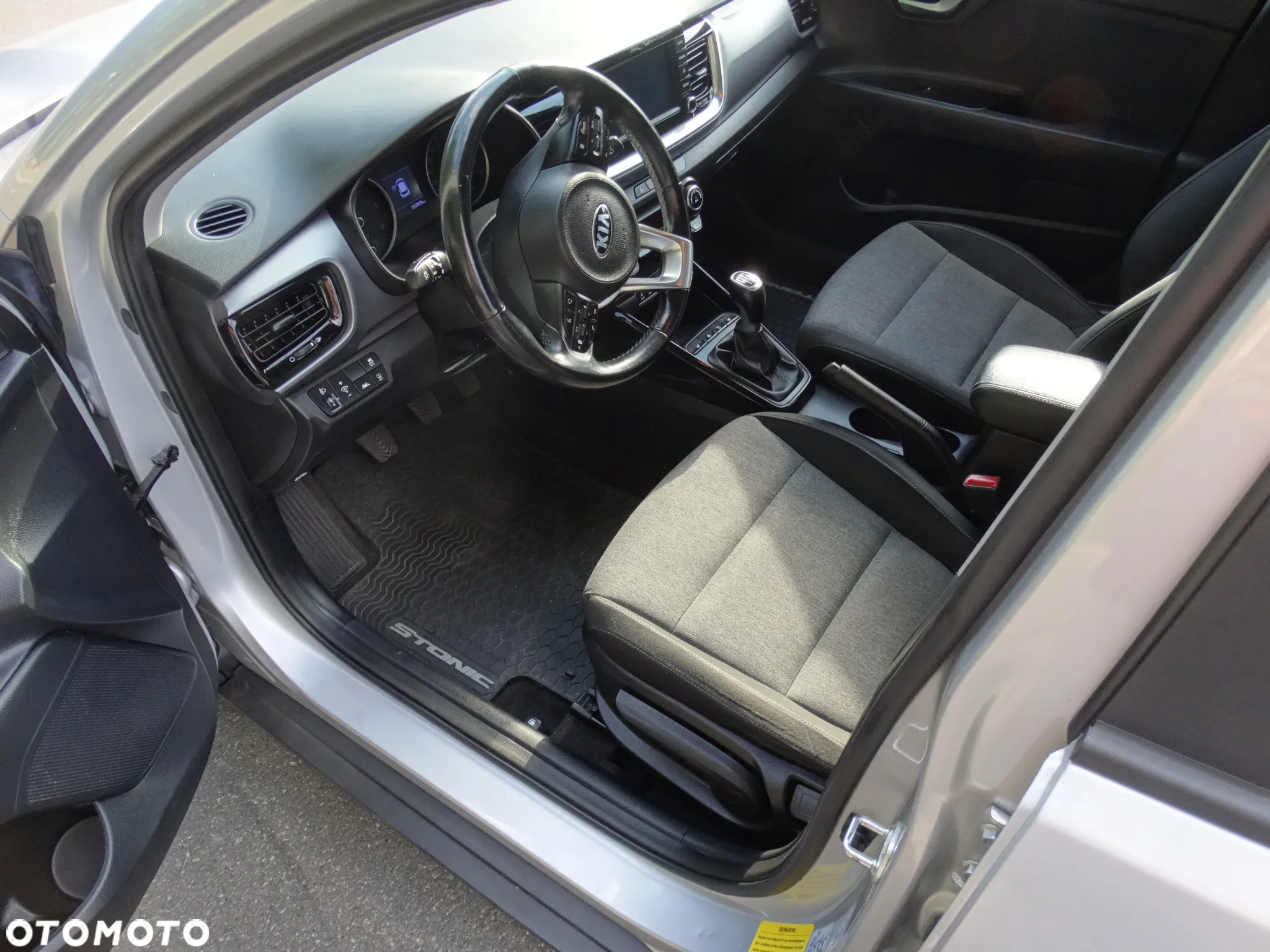 Kia Stonic - 10
