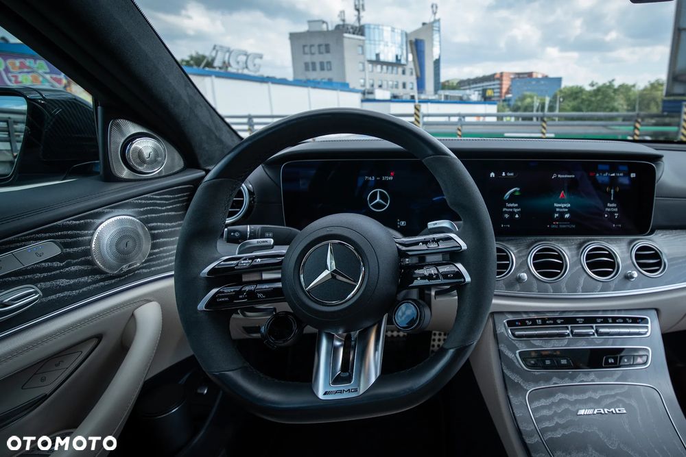 Mercedes-Benz Klasa E - 23