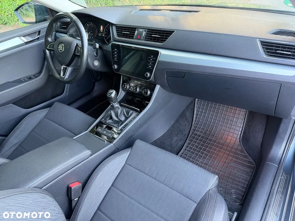 Skoda Superb 2.0 TDI 4x4 Ambition - 14