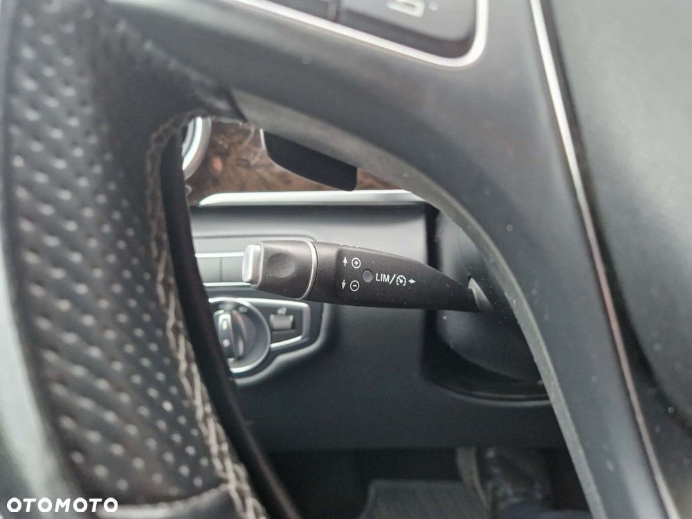 Mercedes-Benz Klasa V - 22