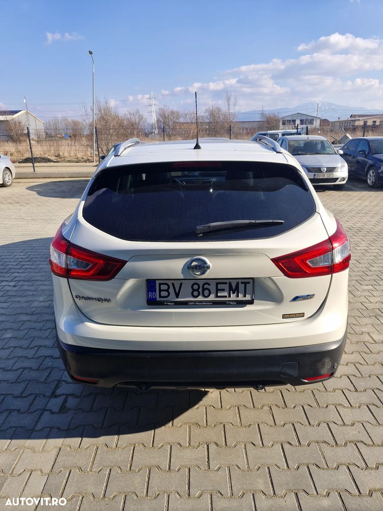 Nissan Qashqai 1.6 DCI TEKNA+ - 4