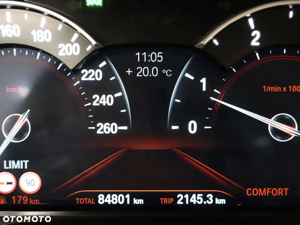 BMW Seria 5 520d xDrive Luxury Line - 37