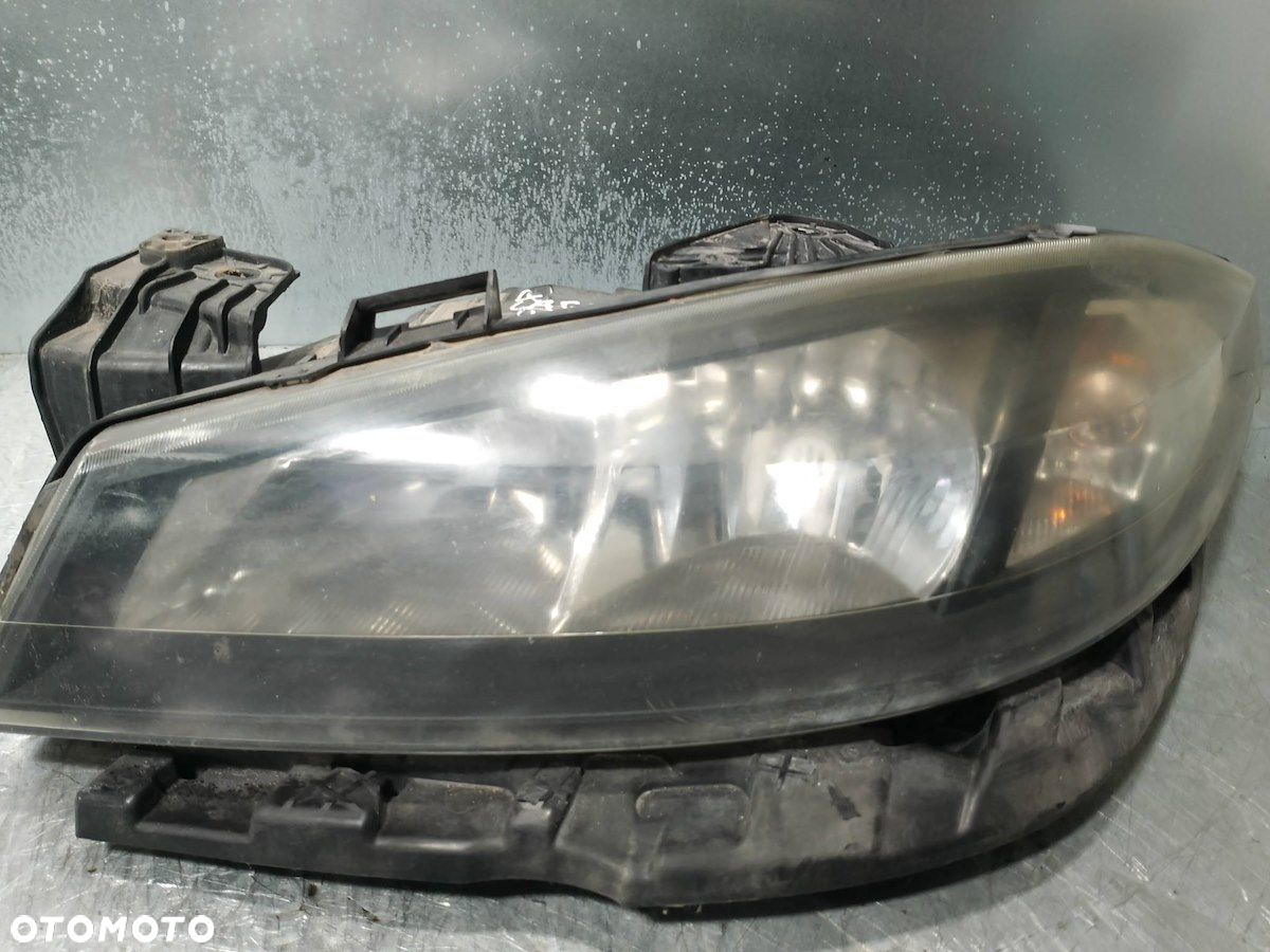 LAMPY PRZÓD KOMPLET RENAULT LAGUNA II  LIFT 8200481196   8200481197 - 7