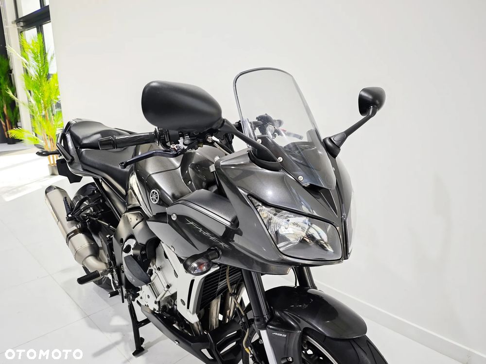 Yamaha FZ - 6