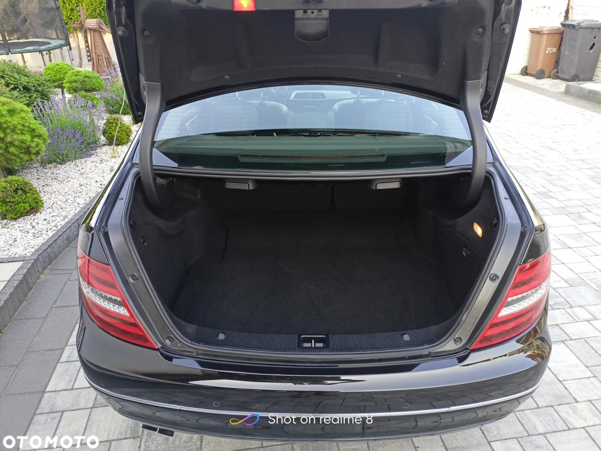 Mercedes-Benz Klasa C 180 CGI BlueEff Avantgarde - 17