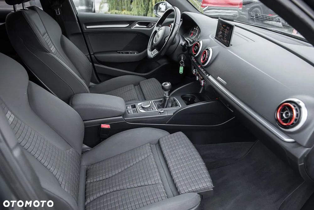 Audi A3 Sportback 2.0 TDI (clean diesel) S line Sportpaket - 22