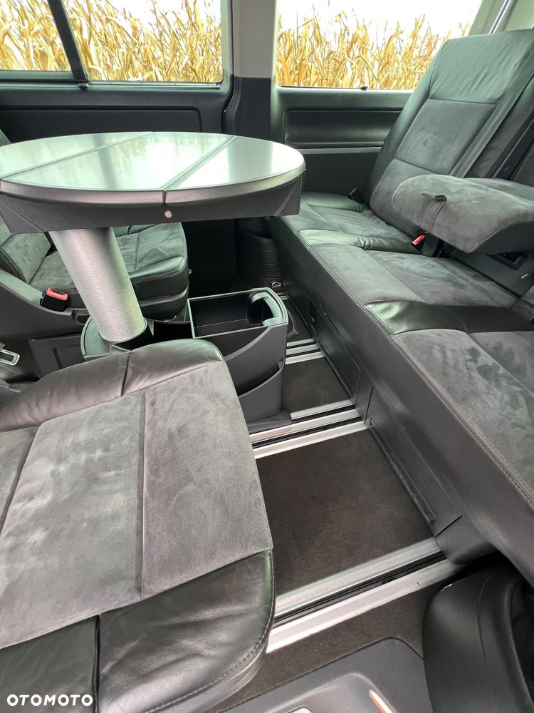 Volkswagen Multivan - 18