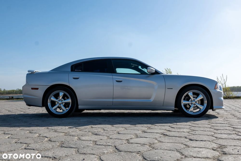 Dodge Charger - 5
