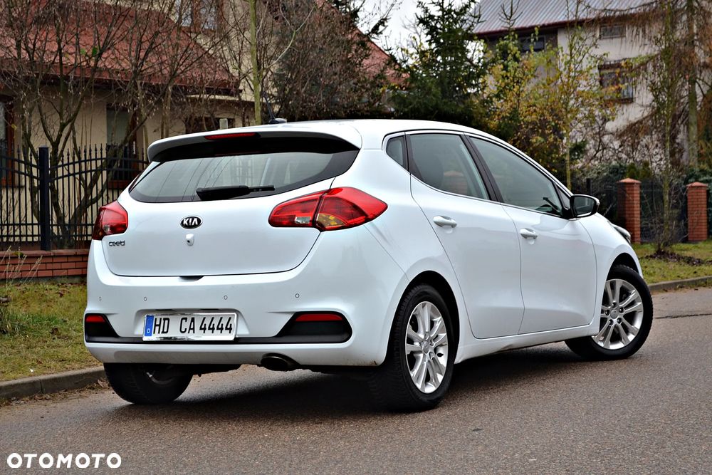 Kia Ceed 1.4 CVVT Vision - 14