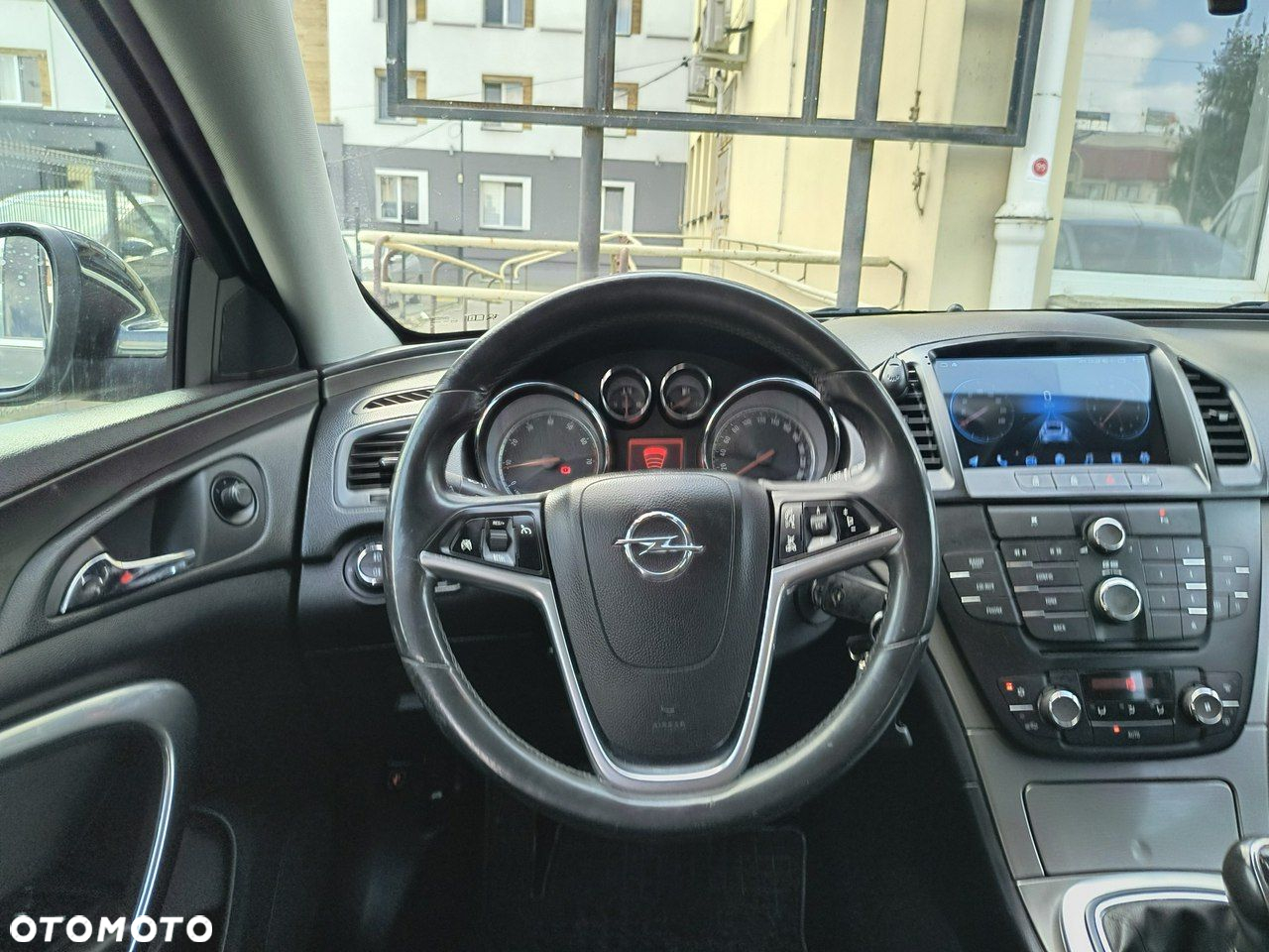 Opel Insignia - 8