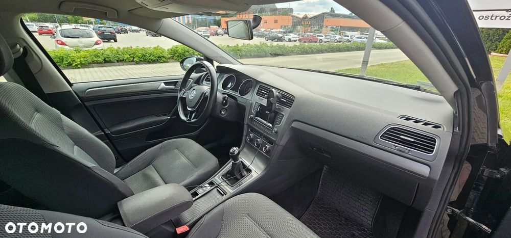 Volkswagen Golf - 19