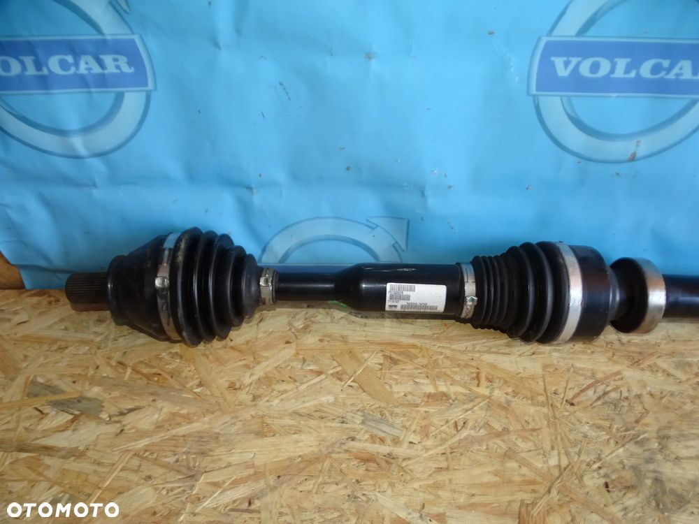 PÓŁOŚ PRAWA VOLVO XC60 2.0D FWD 2009-2016 31325076 - 2