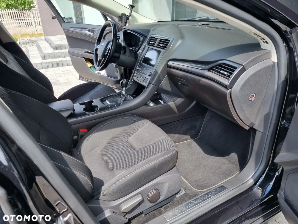 Ford Mondeo 2.0 EcoBlue Titanium - 26